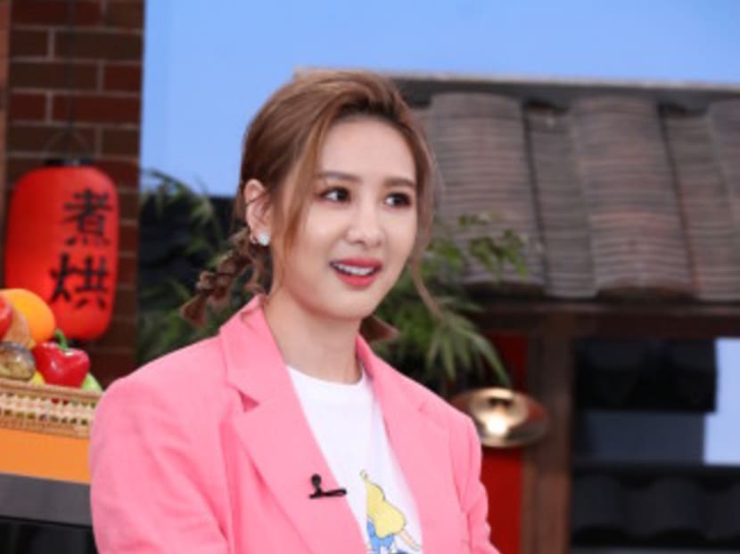 Lin Yu-Chih and Amber An show cooking skills in the press conference of "Master Chef's scientific kung fu"