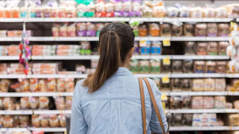 Enak, gurih, dan cepat saji - tapi seberapa besar bahaya mengonsumsi makanan ultraproses bagi kesehatan?