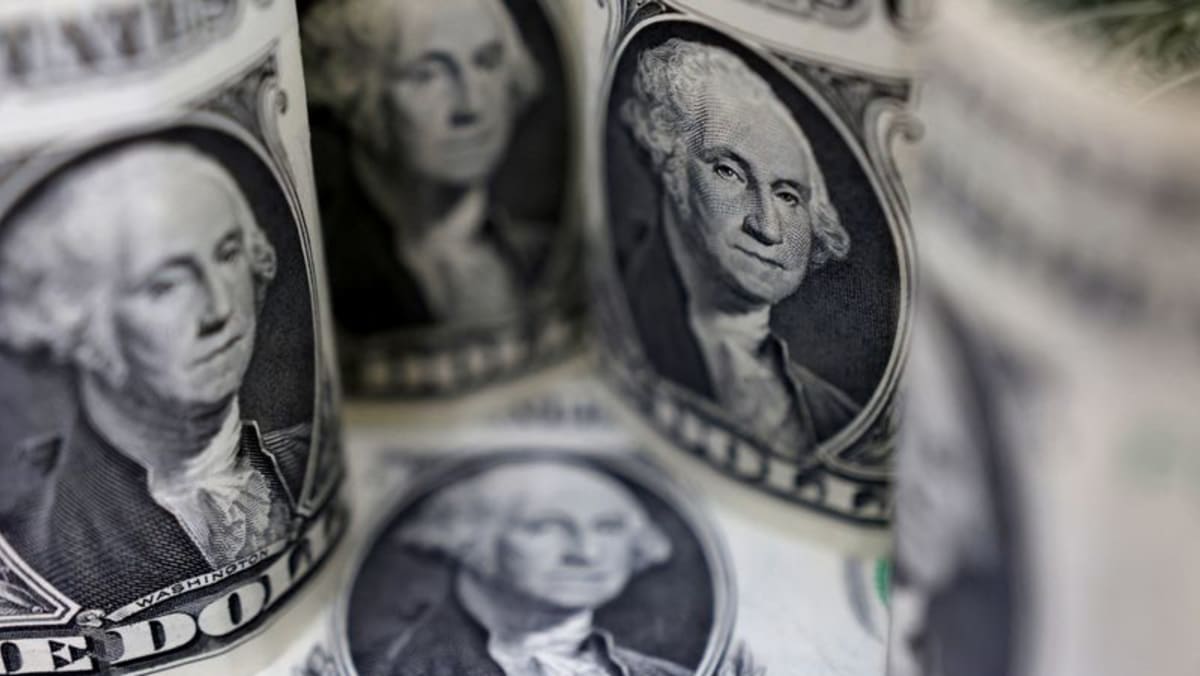 US dollar advances after GDP declines; other reports point to still solid economy - Channel News Asia (Picture 1)