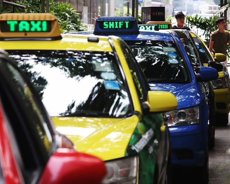 Jail for man who threatened taxi driver with knife to avoid paying fare