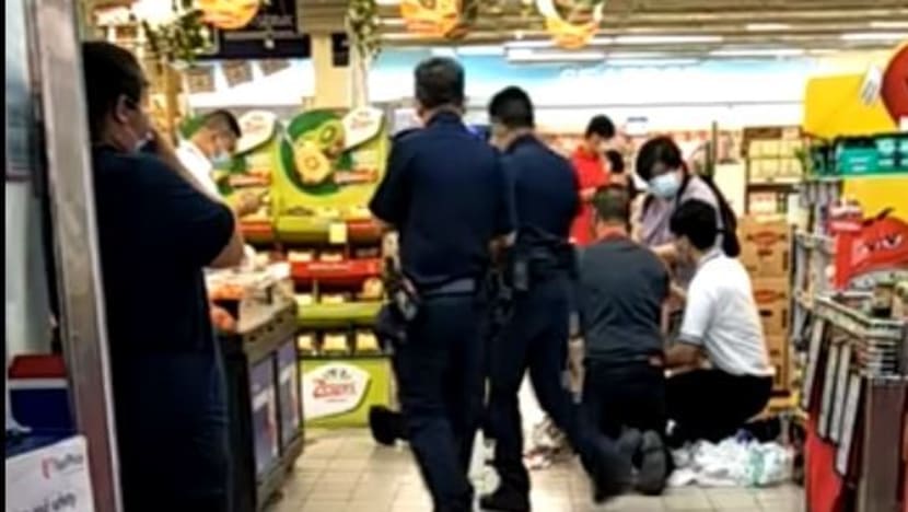 18-year-old arrested over stabbing incident outside NTUC FairPrice outlet at Boon Lay Shopping Centre