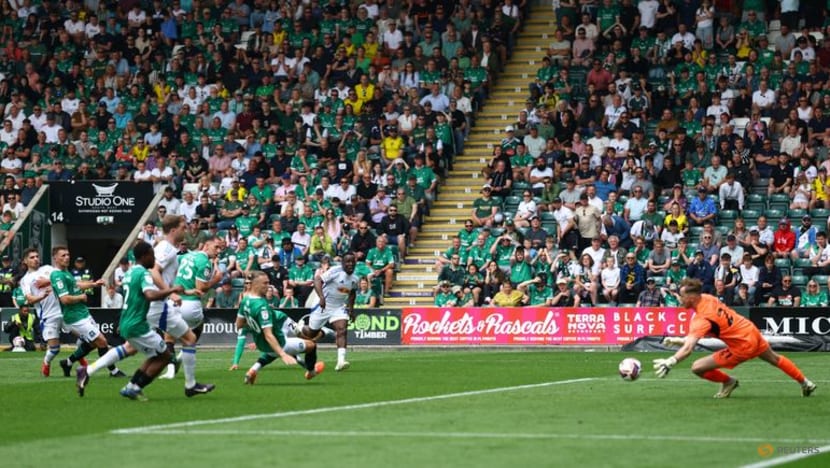 Leeds win Championship title on goal difference, Luton relegated