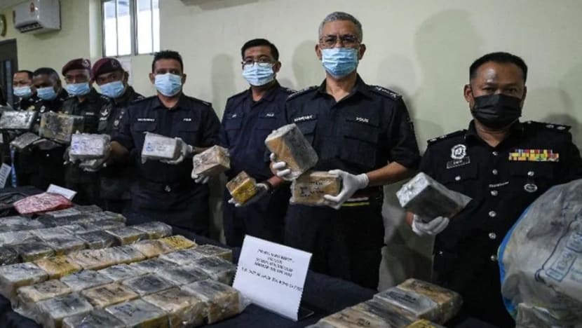Polis Kedah tumpas sindiket seludup dadah di sempadan M'sia-Thai Polis Kedah tumpas sindiket seludup dadah di sempadan M'sia-Thai