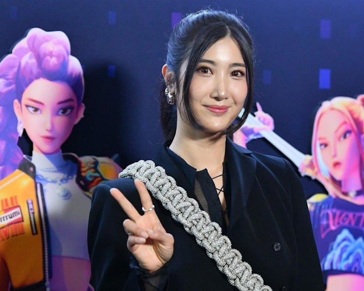 KPop Demon Hunters star Ejae says songwriting pulled her out of depression after idol dreams ended