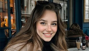 உலகின் முதல் AI நடிகை