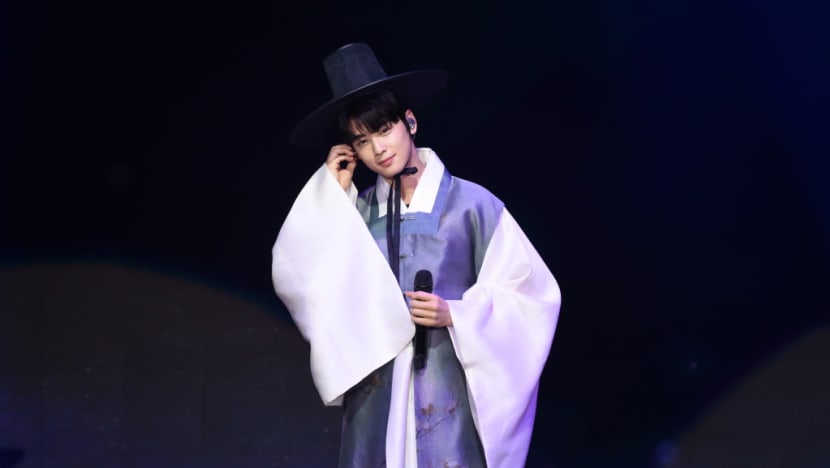 Cha Eun Woo was an expert sweet talker at his Taipei fan meeting