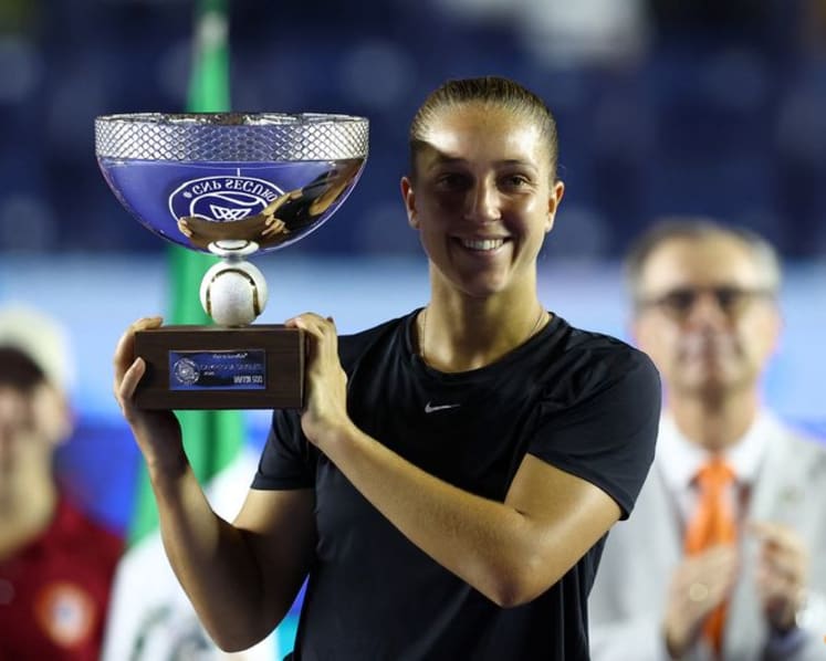 Parry defeats Mertens in Monterrey to claim maiden WTA singles title