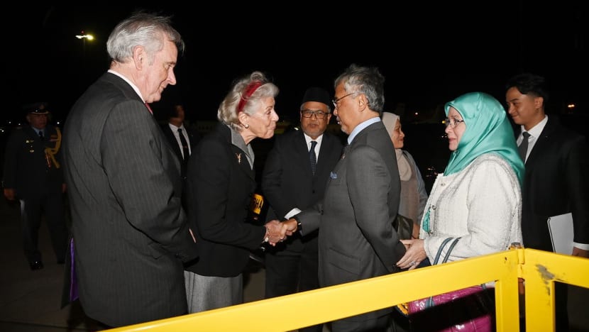 Agong, Permaisuri tiba di London untuk istiadat kemahkotaan Raja Charles III