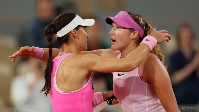 Andreeva overwhelms Cirstea for return to Roland Garros semi-finals