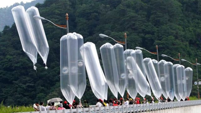 韩国京畿道划更多地区为危险区域 禁对朝放气球传单