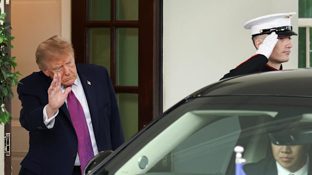 习特会历时约两小时 习近平会后离开白宫