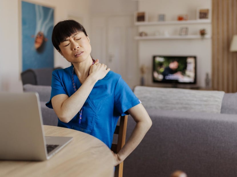 Working from home is taking its toll on our bodies: How to deal with backaches and sprains
