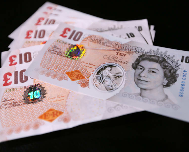 Interest in pound tapers as buyers in Singapore play waiting game