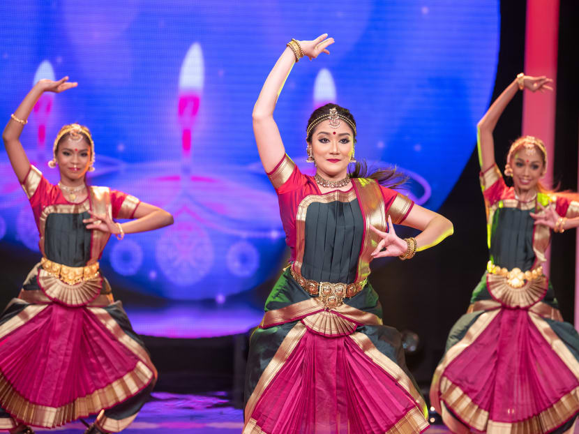 Get ready for five days of non-stop exciting Deepavali shows and movies on meWATCH and Vasantham from Nov 3-7.