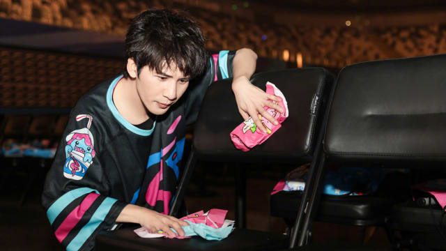 大张伟- vibes by 8world