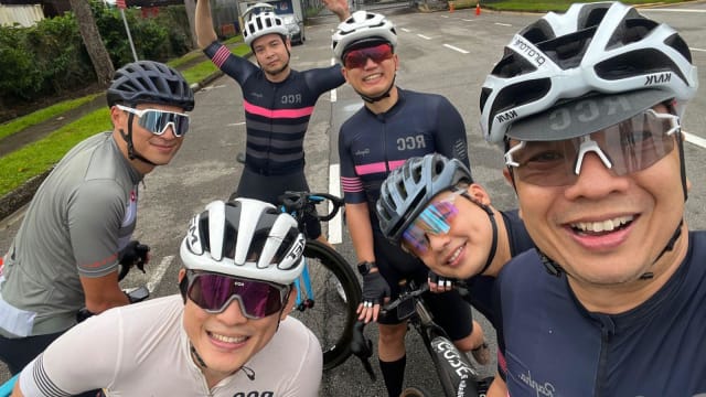 本地脚车骑士为国大癌症中心癌症基金筹款 环岛骑行500公里