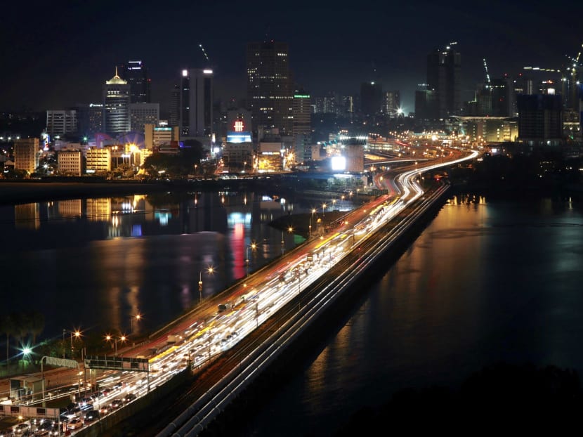 Mr Najib said toll rates at the Second Link will be reduced between 47 and 82 per cent depending on vehicle class and time of the day. TODAY file photo