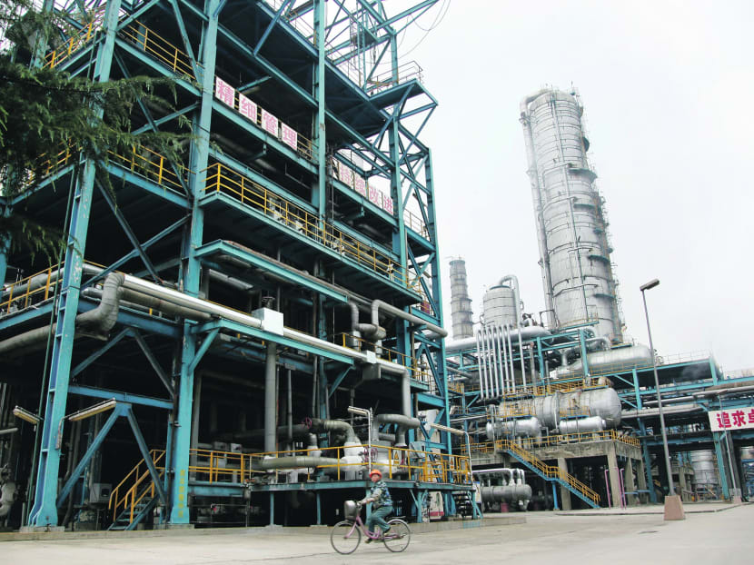 A Sinopec plant in Nanjing. The S$134 million facility in Tuas is the Chinese conglomerate’s first lubricant plant outside China. Photo: Bloomberg