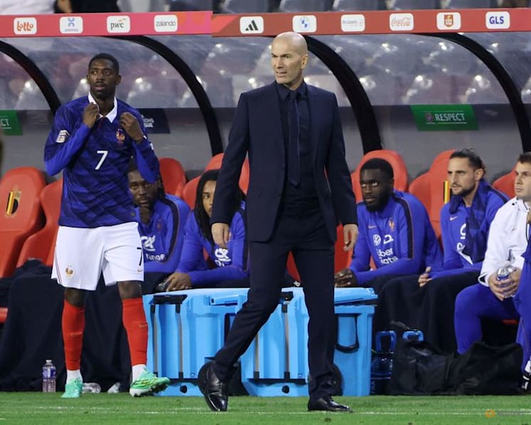 France snatch late winner in Belgium, Italy thrash Turkey 4-1 away