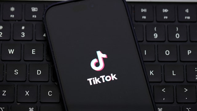 TikTok重新在谷歌和苹果美国应用商店上架