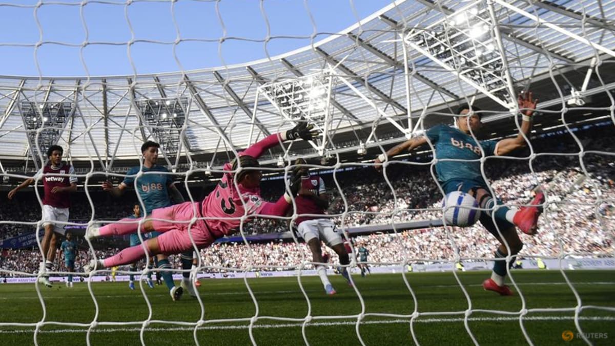 Evanilson at the double as Bournemouth draw 2-2 at West Ham Evanilson at the double as Bournemouth draw 2-2 at West Ham