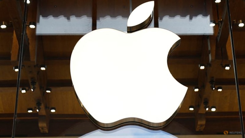 Apple Holds Talks with Intel and Samsung to Build Main Device Chips in the US — image 1