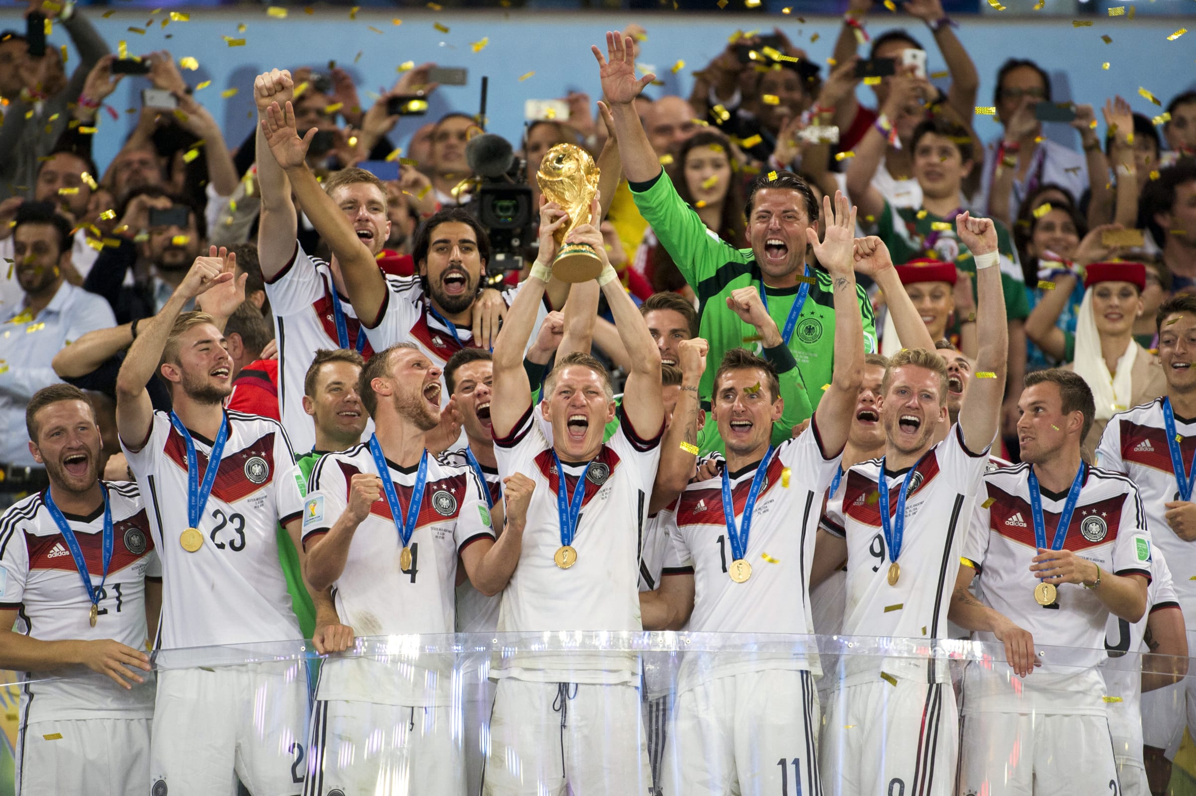 Best Places In Singapore To Go To Watch The 2018 FIFA World Cup - 8days