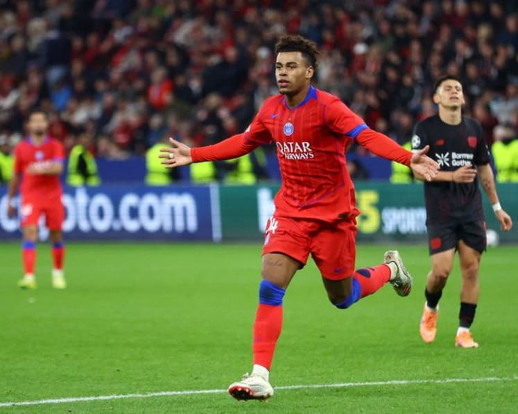 Clinical PSG demolish Leverkusen 7-2 as two players sent off