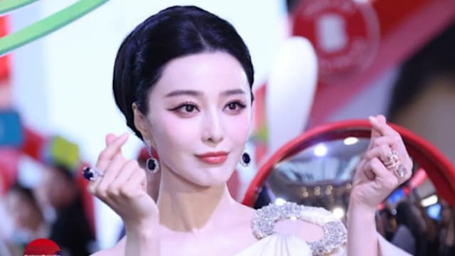 范冰冰现身泰国宣传自创美妆品牌　44岁状态惊艳整个曼谷！