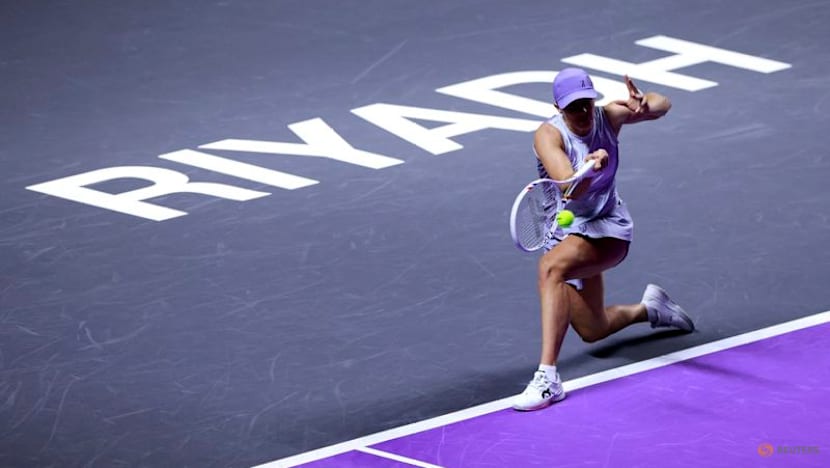 Rybakina downs Swiatek to enter semis, Anisimova beats Keys in WTA Finals