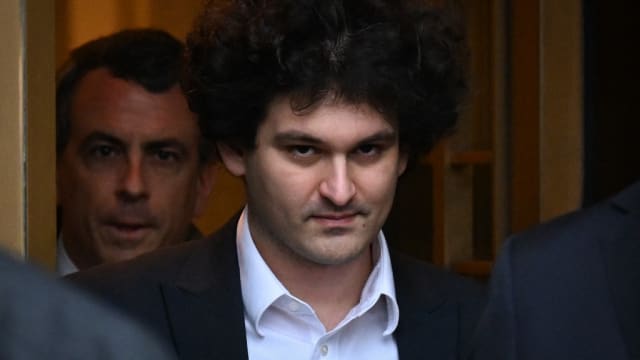 FTX创办人弗里德对欺诈指控不认罪