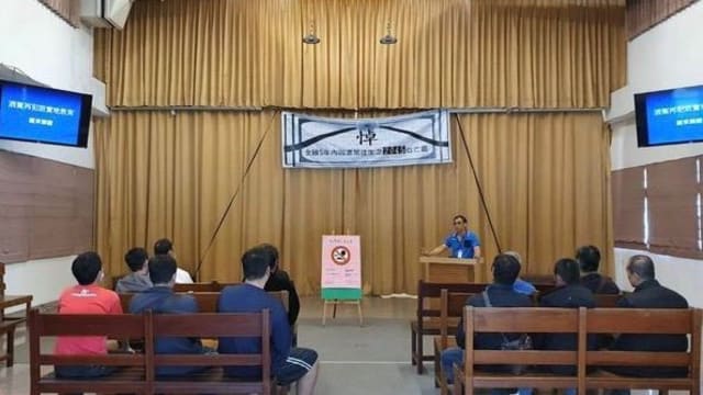 下次不敢了！台湾酒驾惯犯到殡仪馆上交通安全课