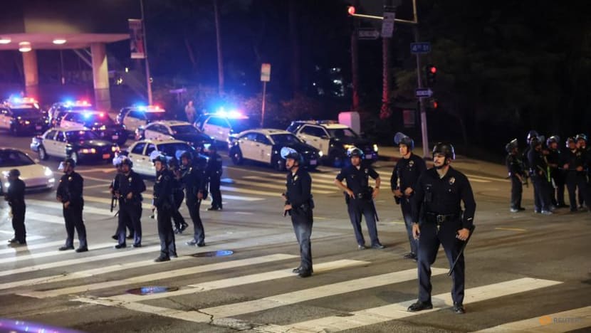 US cities brace for more protests, downtown Los Angeles under curfew US cities brace for more protests, downtown Los Angeles under curfew