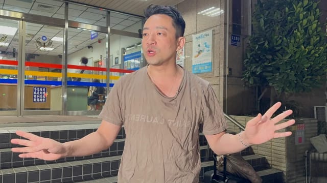 3月22日是举办世纪婚礼的日子？汪小菲警局外扬言举报大S滥用药物