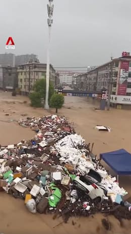 House, cars swept away by floods as Typhoon Saudel lashes east China
