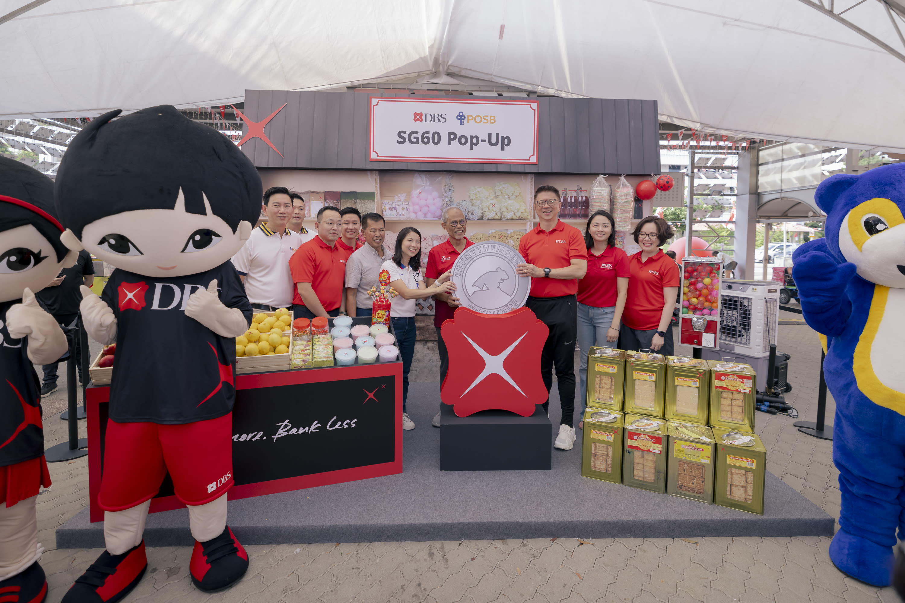 星展银行3元回扣活动带动邻里经济商家周六收入增五成- 8world