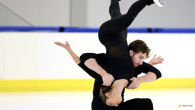 Italian pair skaters Macii and Conti dream of home Games ovation