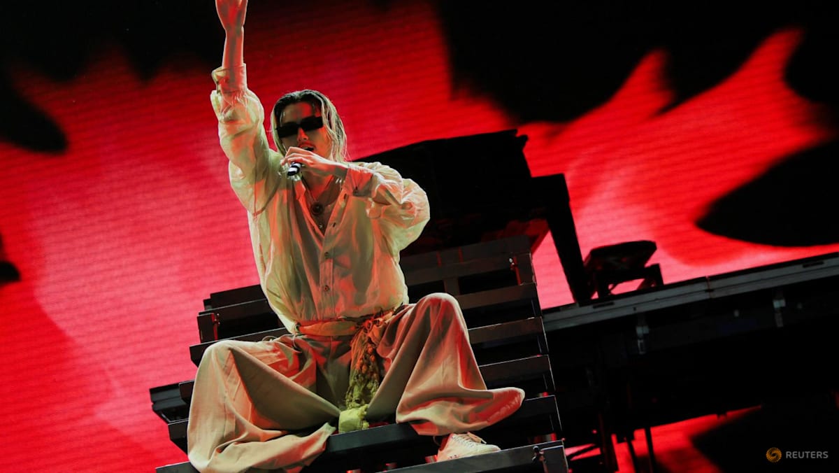 Fujii Kaze: Japanese pop star cancels Hong Kong show amid Japan-China tensions