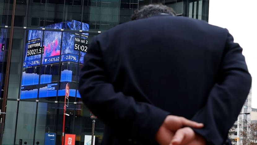 Asian stocks extend global rally as data boost rate cut hopes