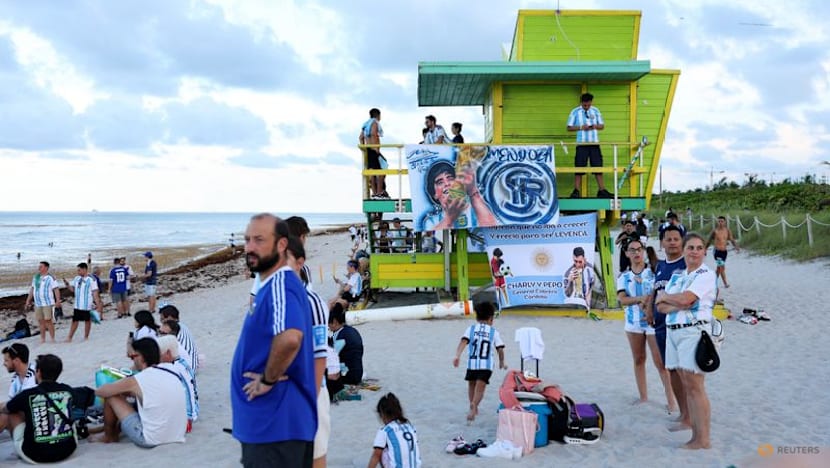 Scaloni hails '12th man' as Argentina fans hit Miami