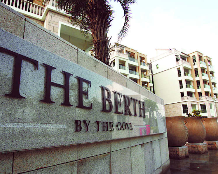 Property prices at Sentosa Cove drop to record low, a unit just sold at 50% loss