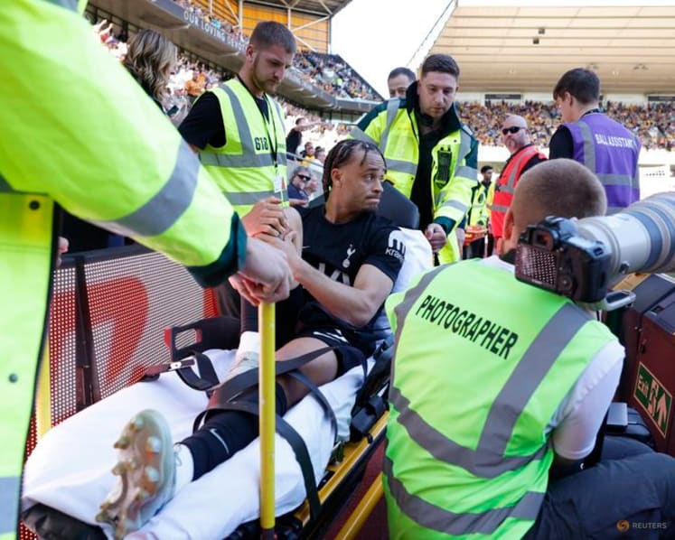 Tottenham’s De Zerbi gives injury update on Solanke, Simons