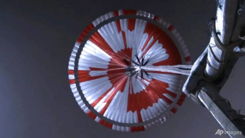 Mars rover's giant parachute carried secret message