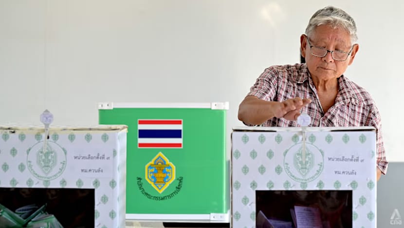 Rakyat Thailand akan keluar mengundi pada 8 Feb