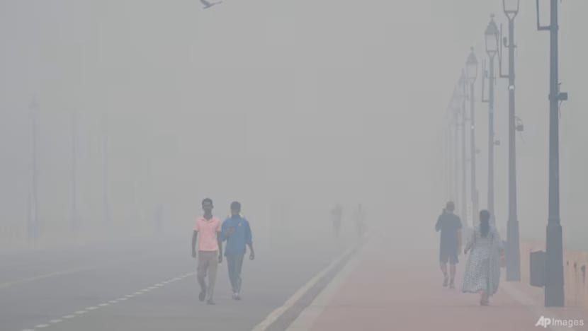 Jerebu tebal selubungi New Delhi sehari selepas Diwali