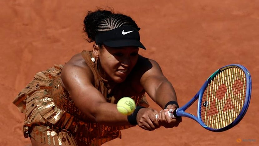 Style and steel as Osaka tames Vekic to reach Paris third round