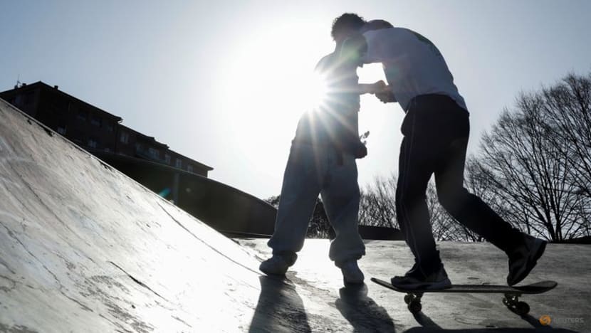 Octogenarian skateboarder shreds concrete in Spain's Bilbao