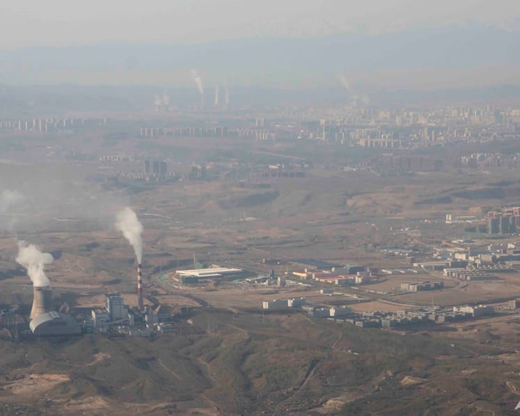 China promotes coal in setback for efforts to cut emissions