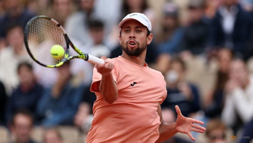 Musetti makes light work of lucky loser to reach third round in Paris