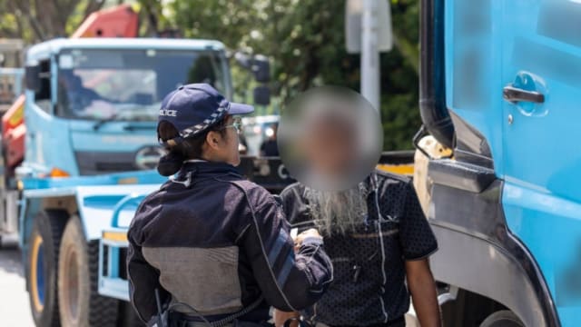 三天全岛执法行动 近四分之一重型车未贴限速器标签